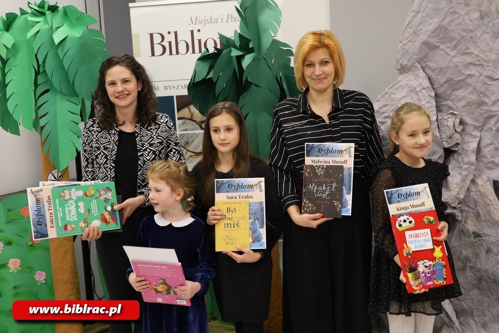 Zdjęcie w galerii na portalu naszraciborz.pl: Ponad 1300 prac w ogólnopolskim konkursie plastycznym W świecie Muminków wiadomości z regionu