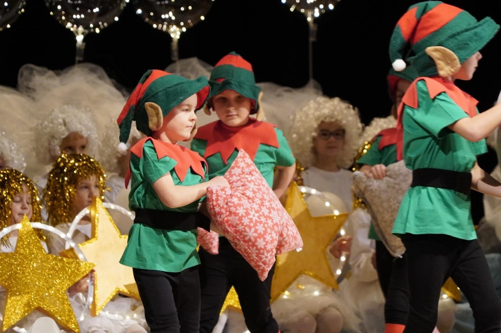 Zdjęcie w galerii na portalu naszraciborz.pl: Czterdzieści lat minęło. Jubileusz Przedszkola nr 24 z Bielskiej wiadomości z regionu