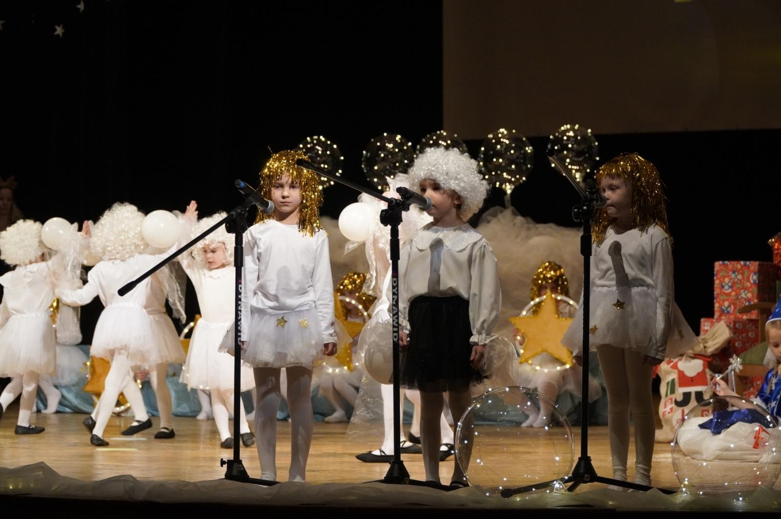 Zdjęcie w galerii na portalu naszraciborz.pl: Czterdzieści lat minęło. Jubileusz Przedszkola nr 24 z Bielskiej wiadomości z regionu