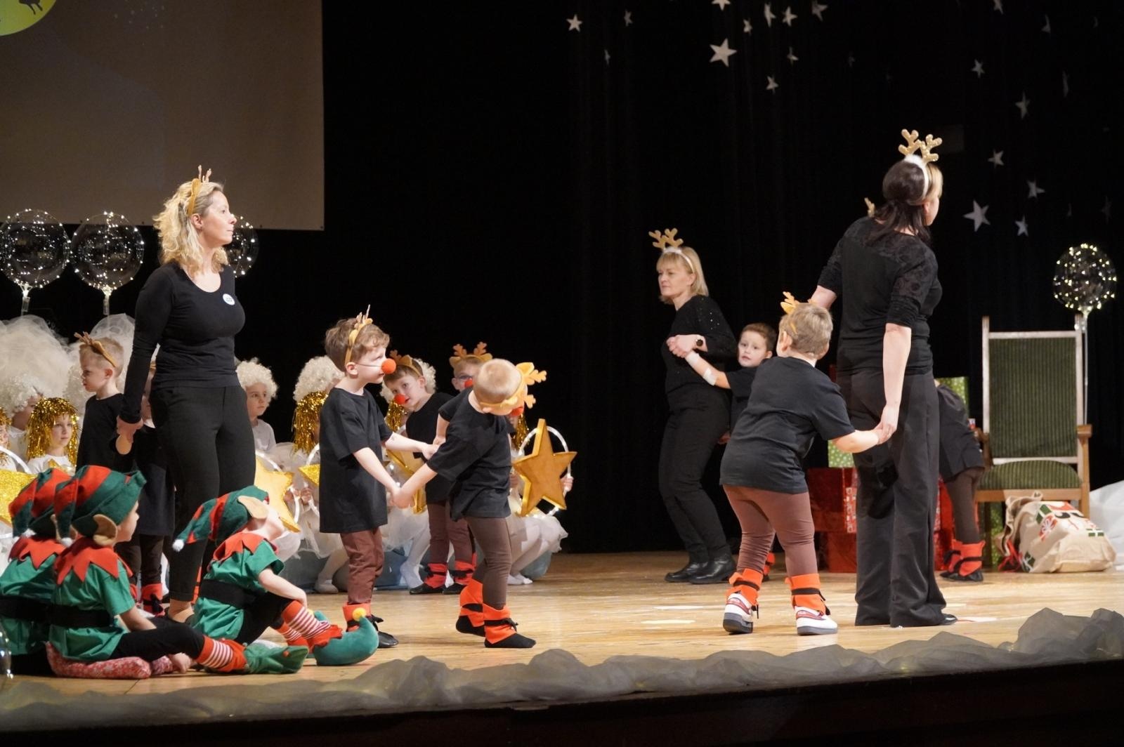 Zdjęcie w galerii na portalu naszraciborz.pl: Czterdzieści lat minęło. Jubileusz Przedszkola nr 24 z Bielskiej wiadomości z regionu