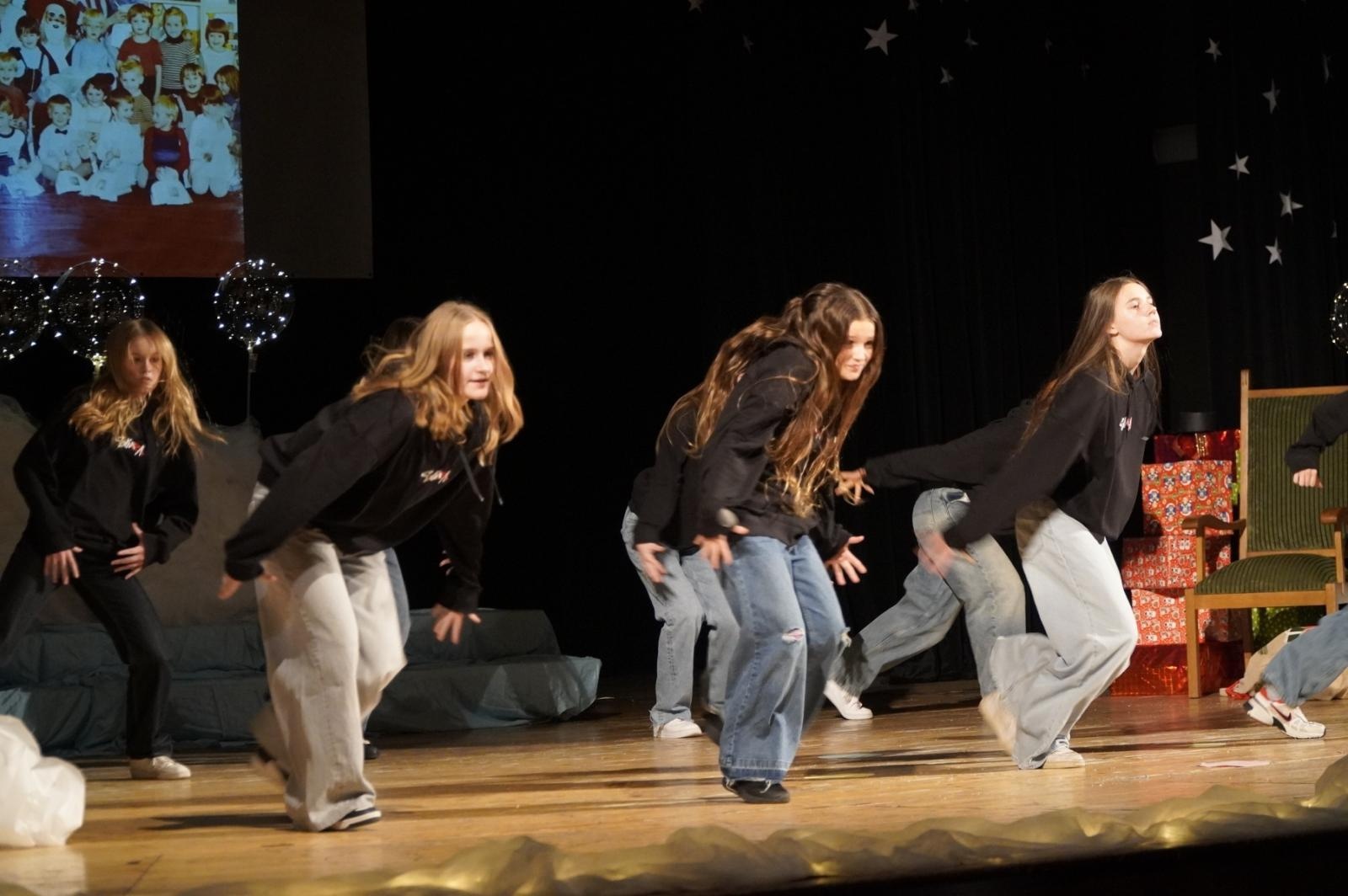 Zdjęcie w galerii na portalu naszraciborz.pl: Czterdzieści lat minęło. Jubileusz Przedszkola nr 24 z Bielskiej wiadomości z regionu