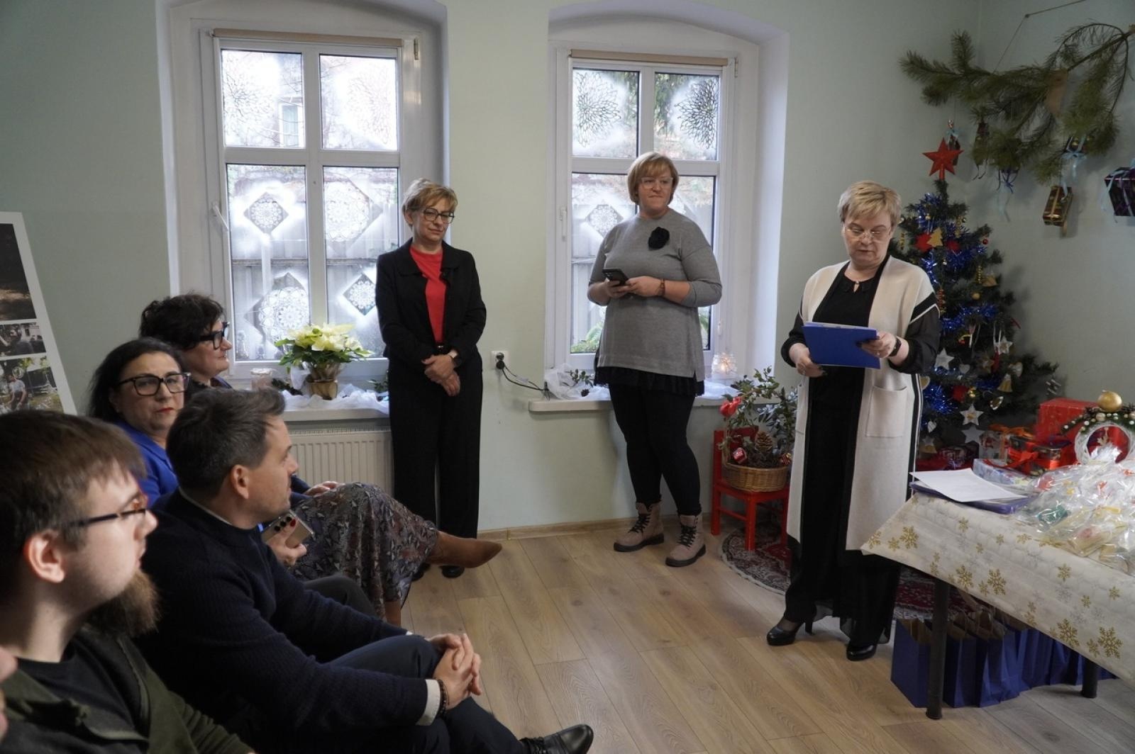 Zdjęcie w galerii na portalu naszraciborz.pl: Obchody Międzynarodowego Dnia Wolontariusza w siedzibie Stowarzyszenia Spektrum wiadomości z regionu