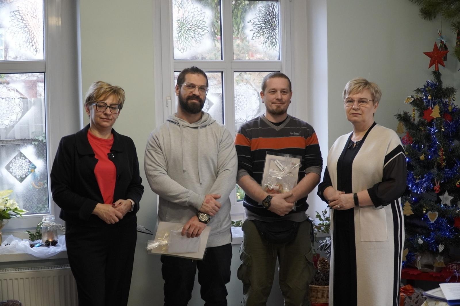 Zdjęcie w galerii na portalu naszraciborz.pl: Obchody Międzynarodowego Dnia Wolontariusza w siedzibie Stowarzyszenia Spektrum wiadomości z regionu