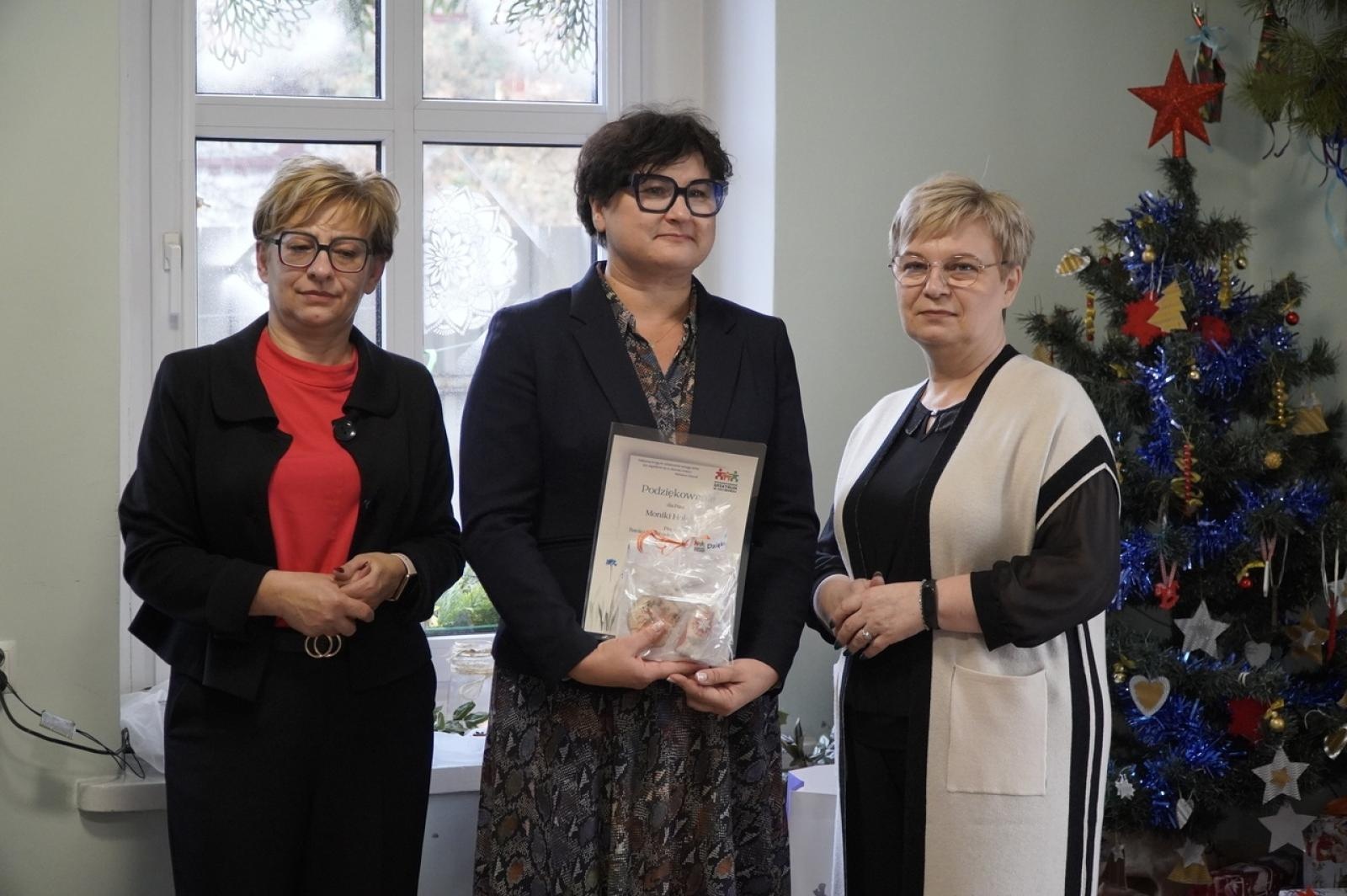 Zdjęcie w galerii na portalu naszraciborz.pl: Obchody Międzynarodowego Dnia Wolontariusza w siedzibie Stowarzyszenia Spektrum wiadomości z regionu