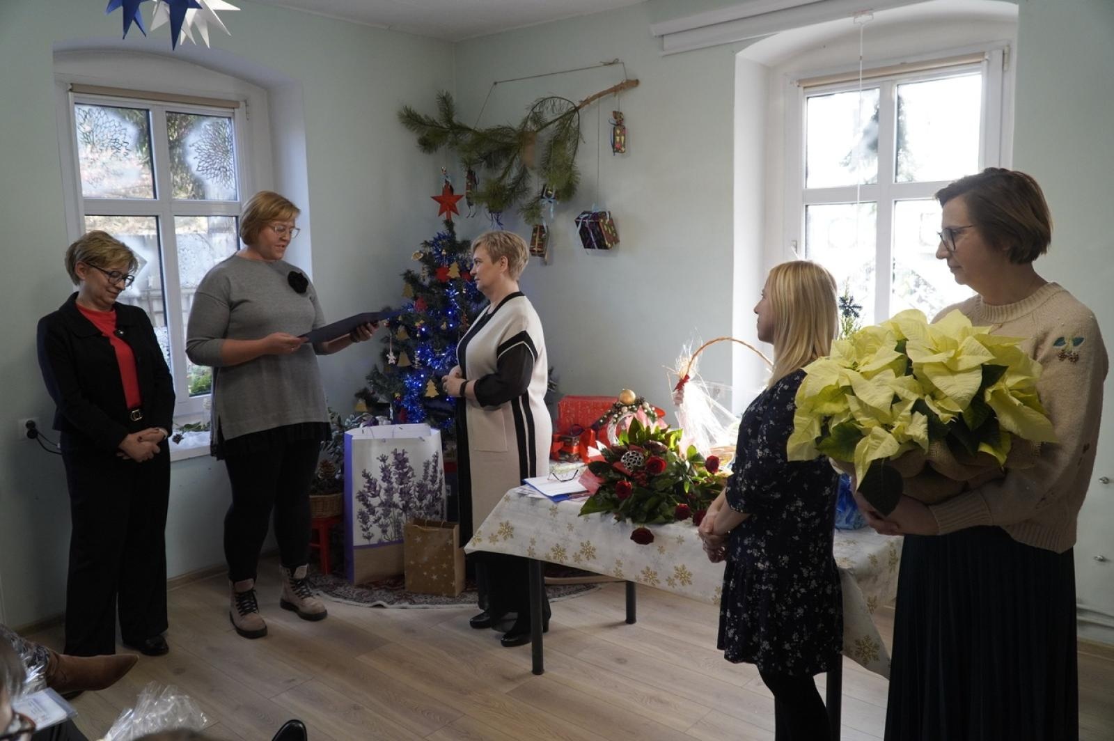 Zdjęcie w galerii na portalu naszraciborz.pl: Obchody Międzynarodowego Dnia Wolontariusza w siedzibie Stowarzyszenia Spektrum wiadomości z regionu