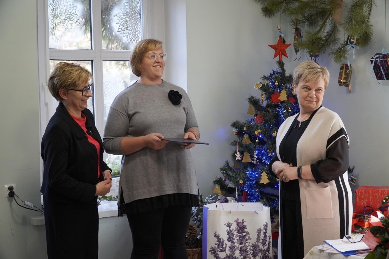 Zdjęcie w galerii na portalu naszraciborz.pl: Obchody Międzynarodowego Dnia Wolontariusza w siedzibie Stowarzyszenia Spektrum wiadomości z regionu