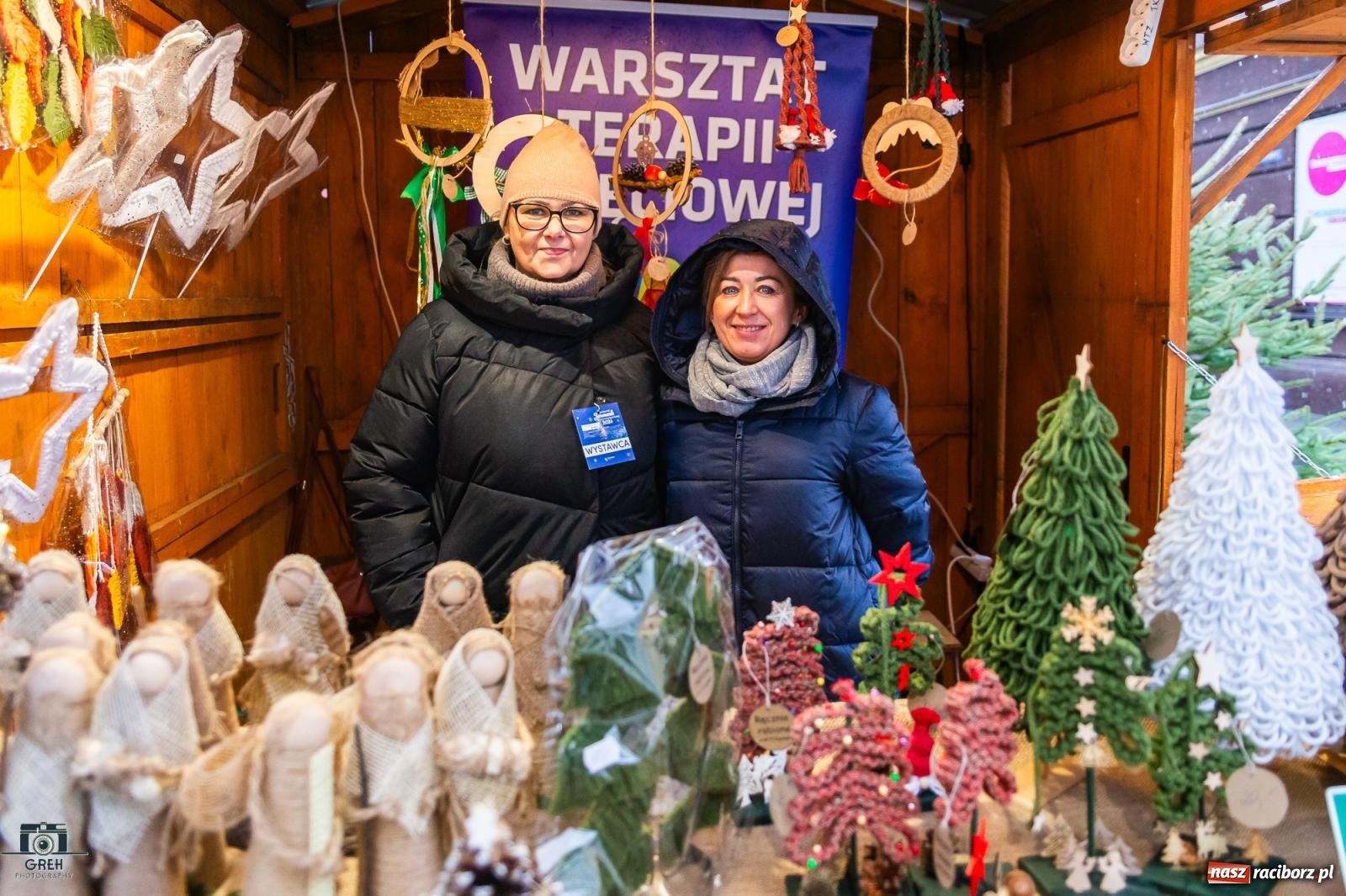 Zdjęcie w galerii na portalu naszraciborz.pl: Magia świąt na rynku w Raciborzu. Ruszył jarmark bożonarodzeniowy [FOTO i WIDEO] wiadomości z regionu