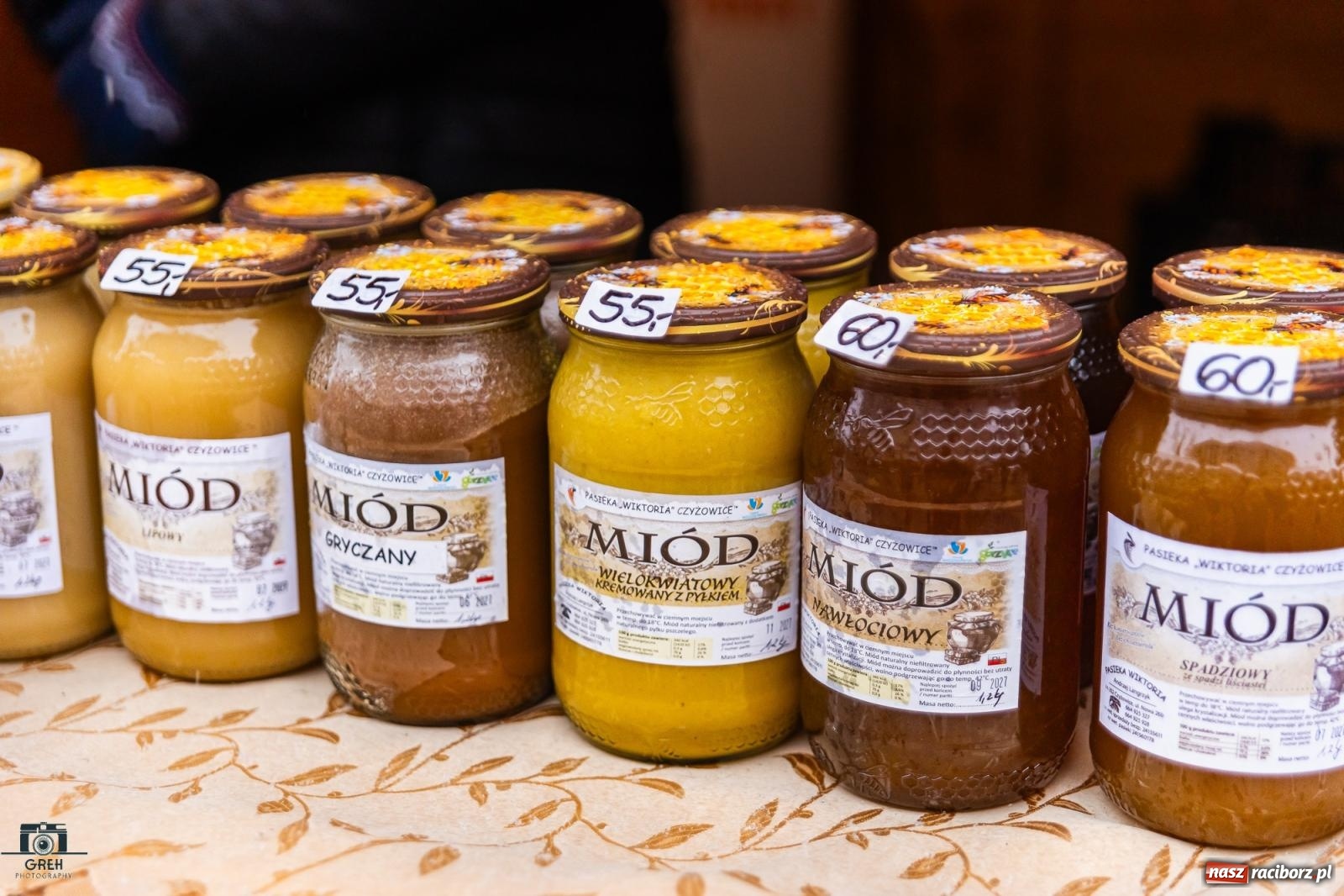 Zdjęcie w galerii na portalu naszraciborz.pl: Magia świąt na rynku w Raciborzu. Ruszył jarmark bożonarodzeniowy [FOTO i WIDEO] wiadomości z regionu