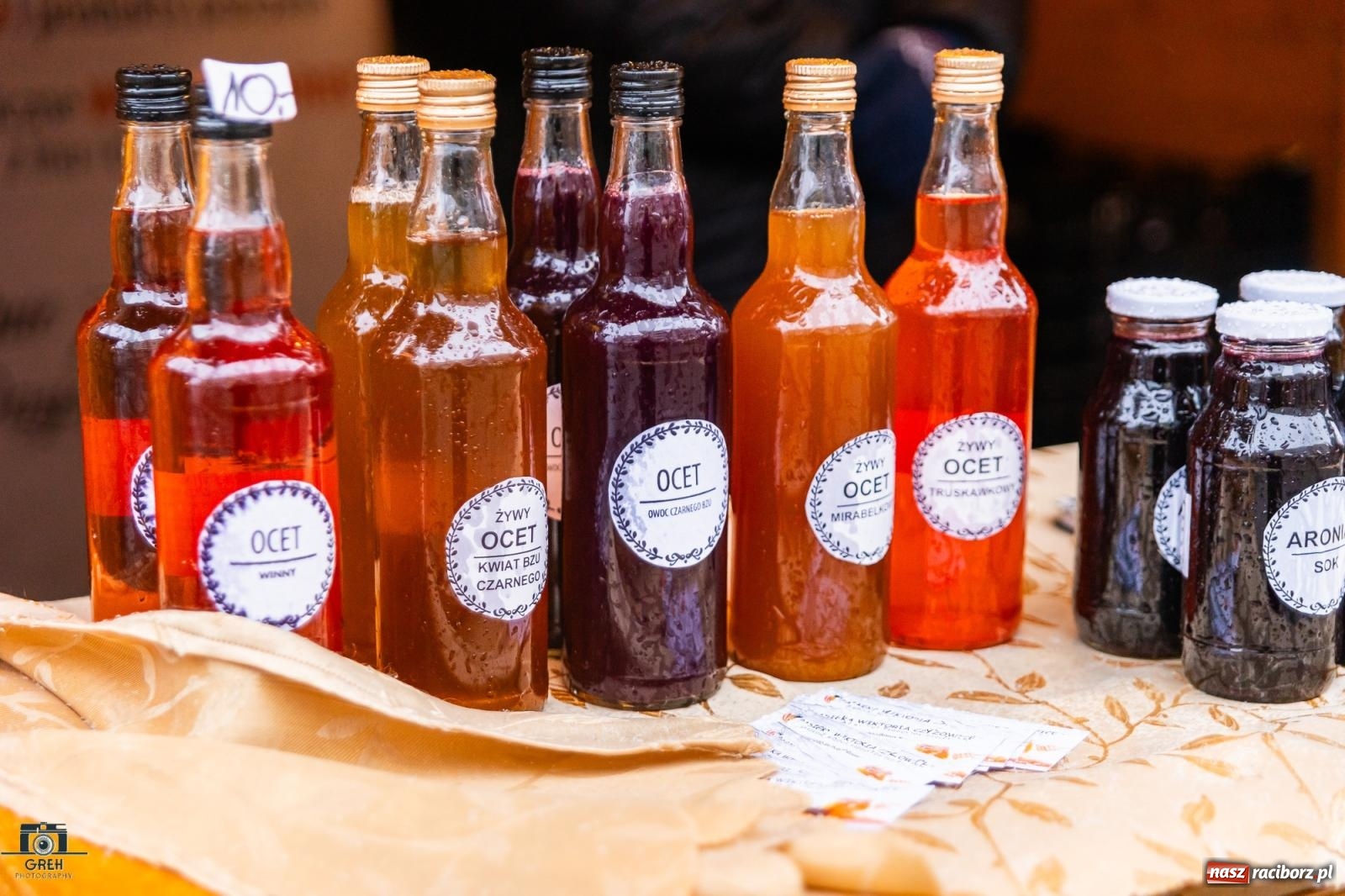 Zdjęcie w galerii na portalu naszraciborz.pl: Magia świąt na rynku w Raciborzu. Ruszył jarmark bożonarodzeniowy [FOTO i WIDEO] wiadomości z regionu