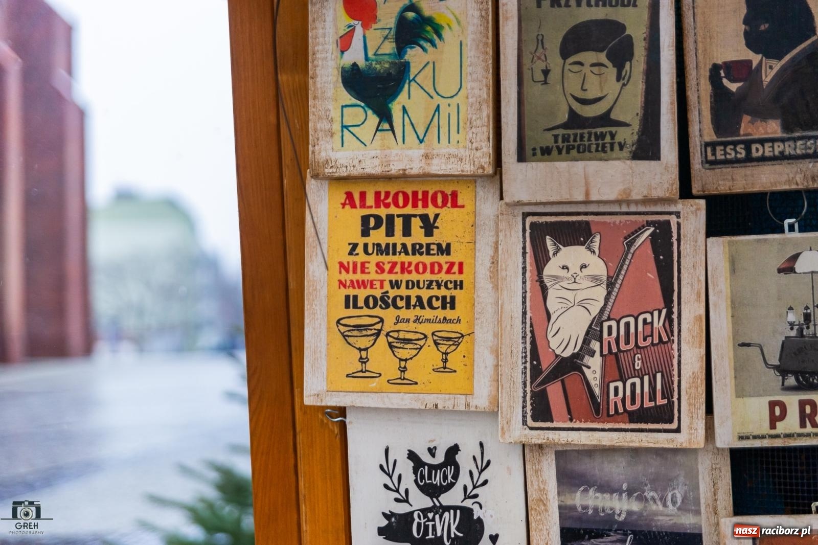 Zdjęcie w galerii na portalu naszraciborz.pl: Magia świąt na rynku w Raciborzu. Ruszył jarmark bożonarodzeniowy [FOTO i WIDEO] wiadomości z regionu