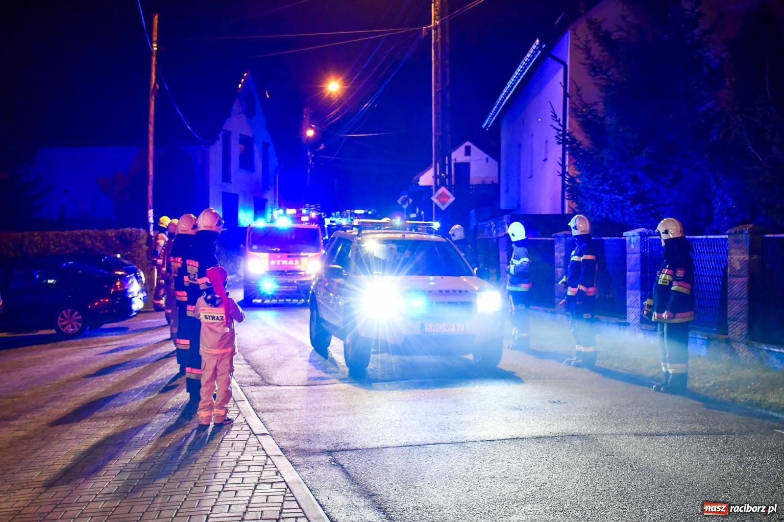 Zdjęcie w galerii na portalu naszraciborz.pl: Na świętego Mikołaja ochotnicy z Markowic dostali wóz strażacki [FOTO i WIDEO] wiadomości z regionu