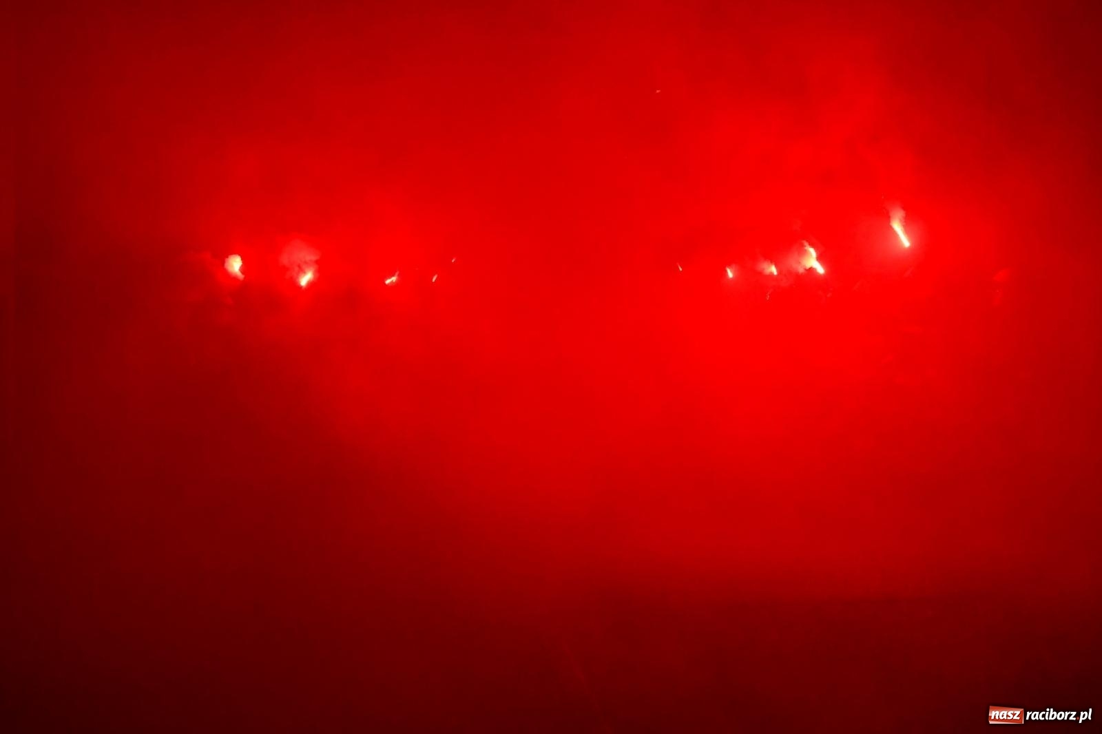 Zdjęcie w galerii na portalu naszraciborz.pl: Na świętego Mikołaja ochotnicy z Markowic dostali wóz strażacki [FOTO i WIDEO] wiadomości z regionu