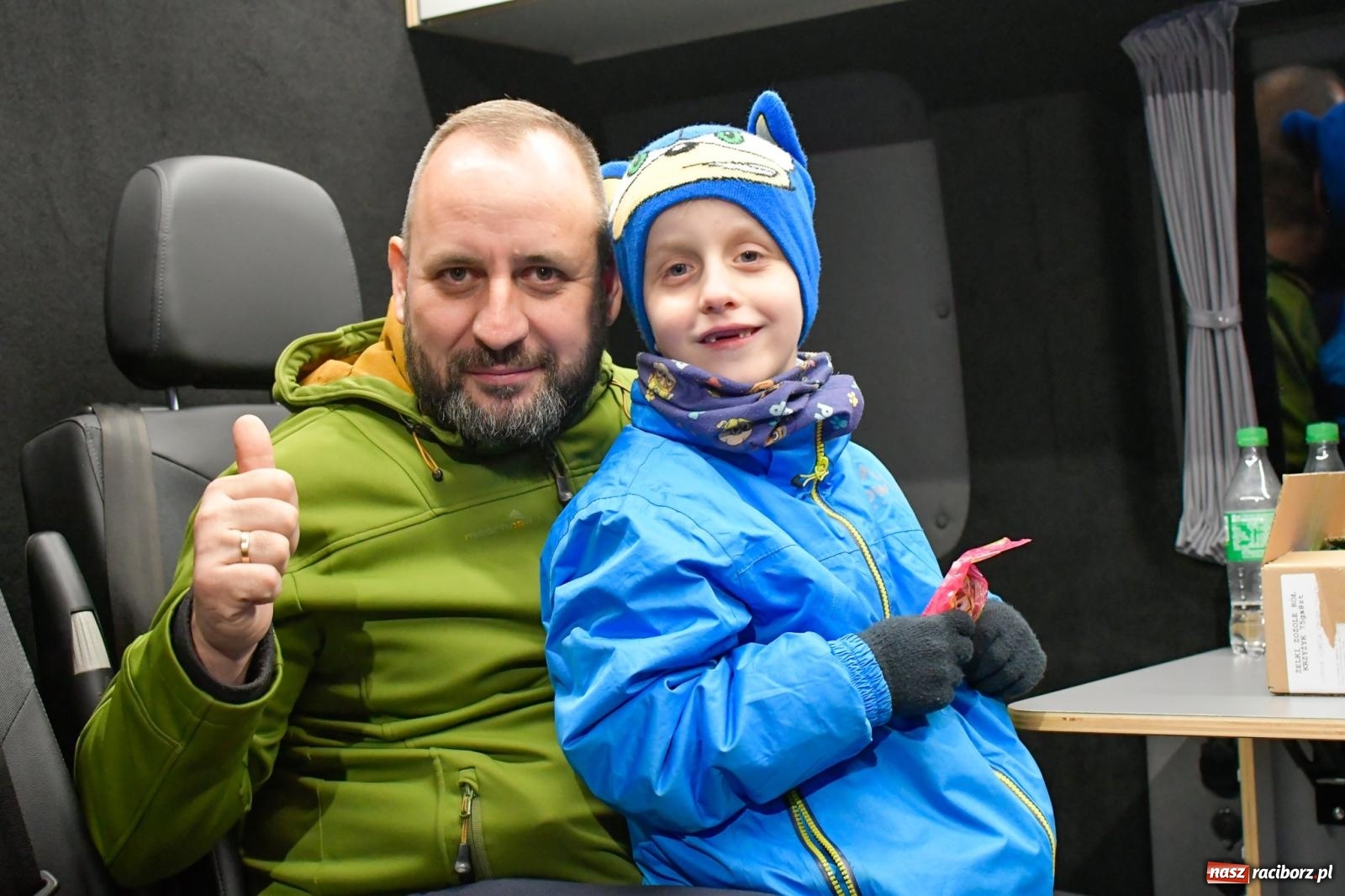 Zdjęcie w galerii na portalu naszraciborz.pl: Na świętego Mikołaja ochotnicy z Markowic dostali wóz strażacki [FOTO i WIDEO] wiadomości z regionu