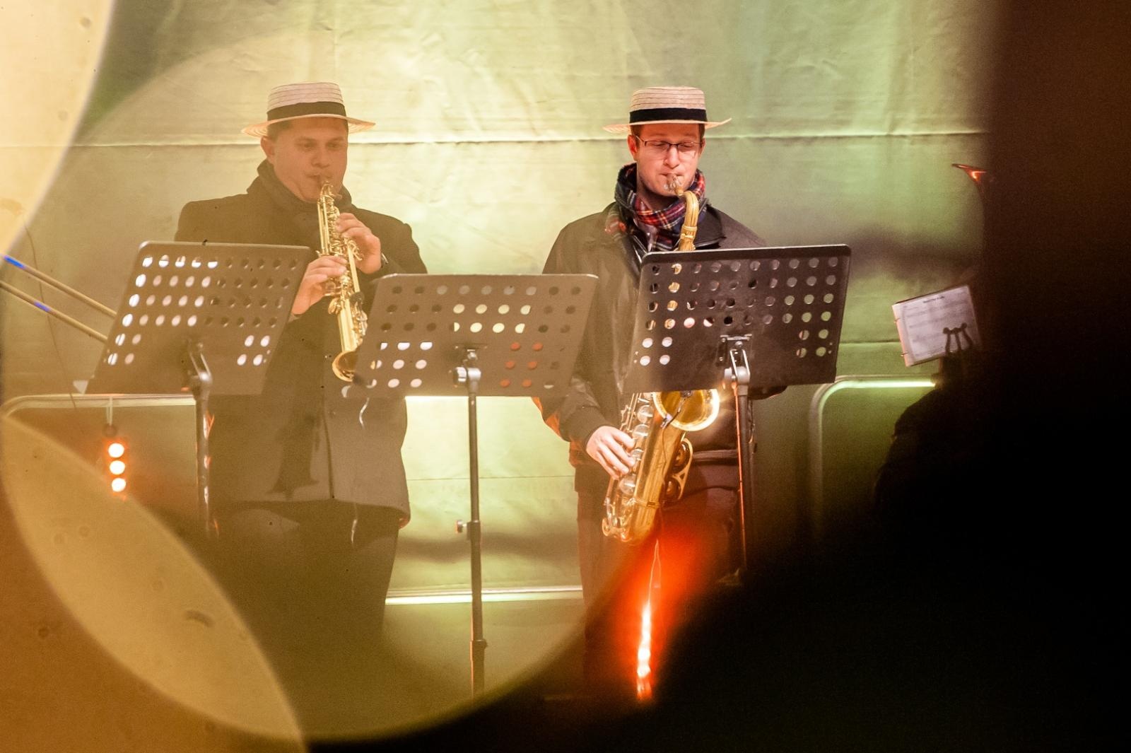 Zdjęcie w galerii na portalu naszraciborz.pl: Jazzowa sobota i wiedeńska niedziela pełna zabaw. Trwa jarmark na Zamku Piastowskim [FOTO, WIDEO, PROGRAM NA NIEDZIELĘ] wiadomości z regionu
