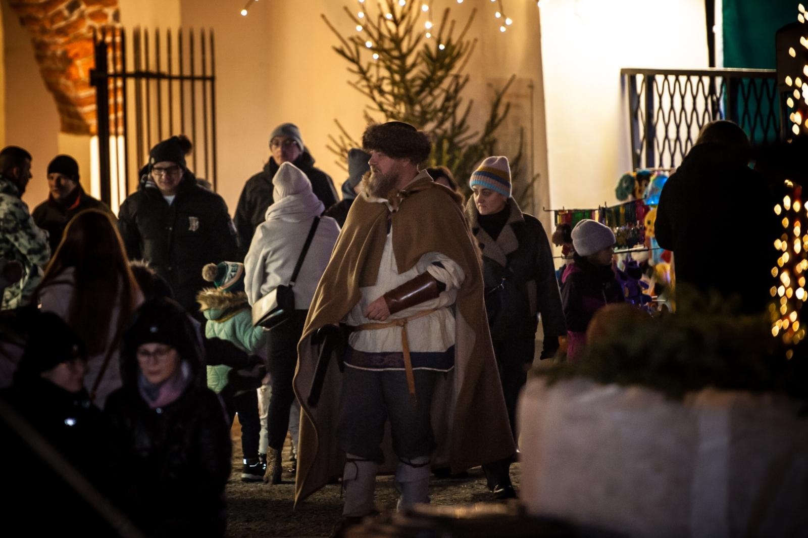 Zdjęcie w galerii na portalu naszraciborz.pl: Jazzowa sobota i wiedeńska niedziela pełna zabaw. Trwa jarmark na Zamku Piastowskim [FOTO, WIDEO, PROGRAM NA NIEDZIELĘ] wiadomości z regionu