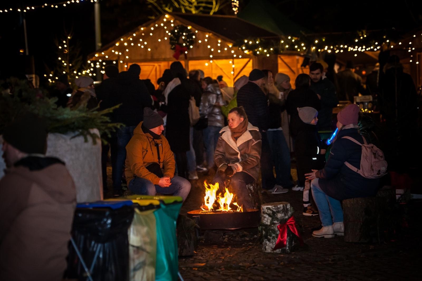 Zdjęcie w galerii na portalu naszraciborz.pl: Jazzowa sobota i wiedeńska niedziela pełna zabaw. Trwa jarmark na Zamku Piastowskim [FOTO, WIDEO, PROGRAM NA NIEDZIELĘ] wiadomości z regionu