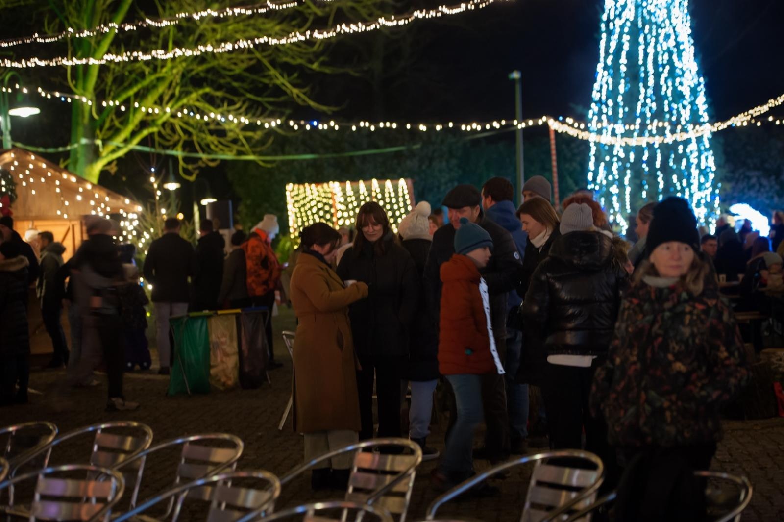 Zdjęcie w galerii na portalu naszraciborz.pl: Jazzowa sobota i wiedeńska niedziela pełna zabaw. Trwa jarmark na Zamku Piastowskim [FOTO, WIDEO, PROGRAM NA NIEDZIELĘ] wiadomości z regionu