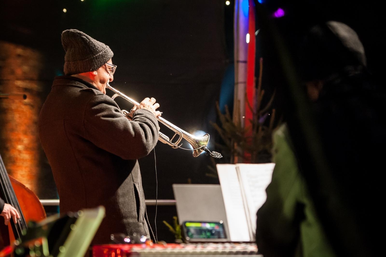 Zdjęcie w galerii na portalu naszraciborz.pl: Jazzowa sobota i wiedeńska niedziela pełna zabaw. Trwa jarmark na Zamku Piastowskim [FOTO, WIDEO, PROGRAM NA NIEDZIELĘ] wiadomości z regionu