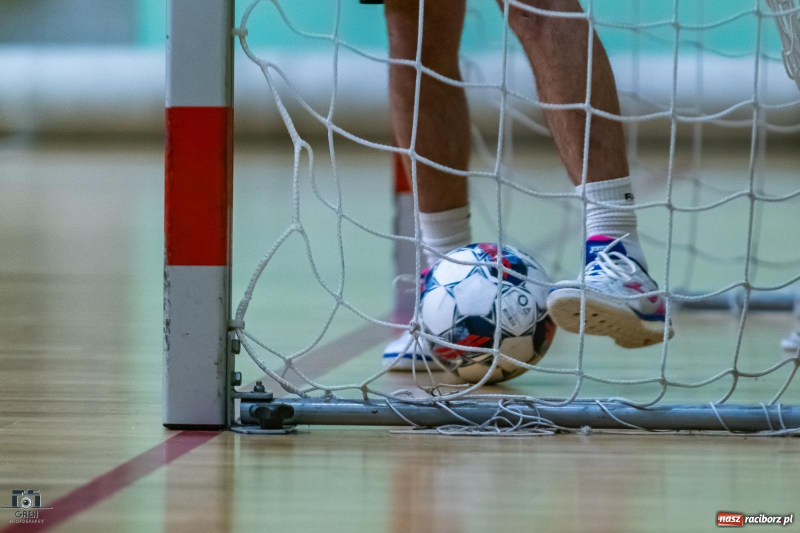 Zdjęcie w galerii na portalu naszraciborz.pl: HLPN. Wyrównane pojedynki na parkiecie hali przy Łąkowej [FOTO] wiadomości z regionu