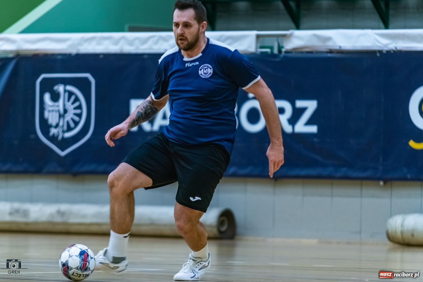 Zdjęcie w galerii na portalu naszraciborz.pl: HLPN. Wyrównane pojedynki na parkiecie hali przy Łąkowej [FOTO] wiadomości z regionu