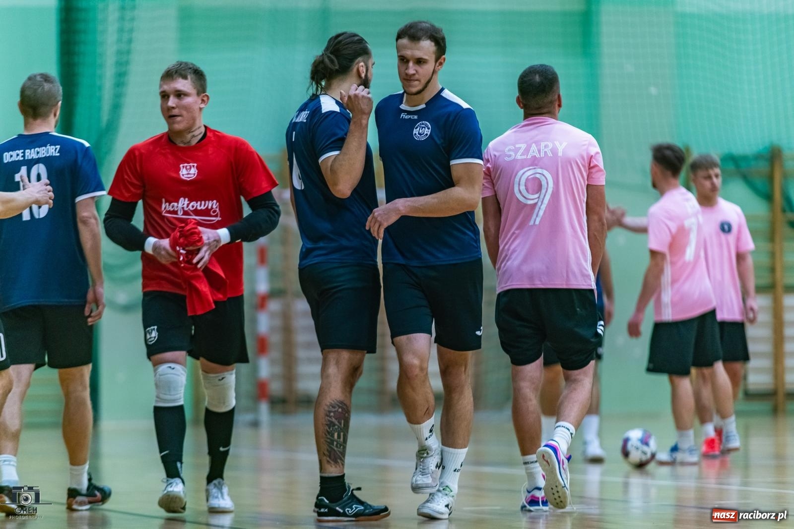 Zdjęcie w galerii na portalu naszraciborz.pl: HLPN. Wyrównane pojedynki na parkiecie hali przy Łąkowej [FOTO] wiadomości z regionu