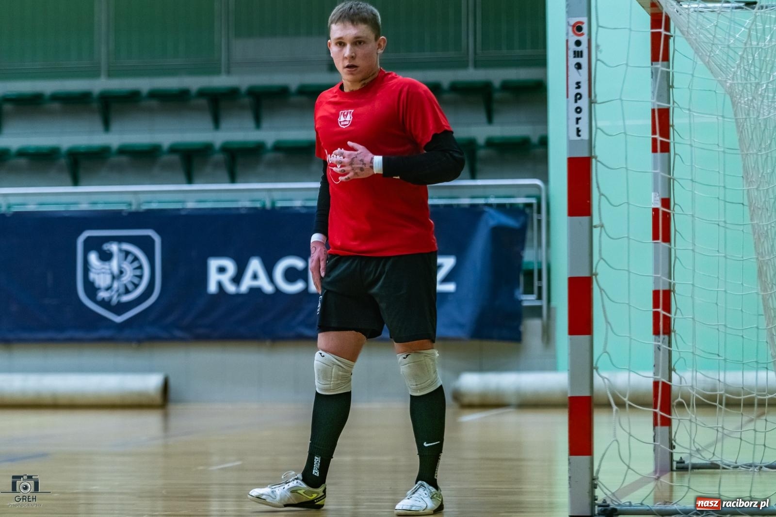 Zdjęcie w galerii na portalu naszraciborz.pl: HLPN. Wyrównane pojedynki na parkiecie hali przy Łąkowej [FOTO] wiadomości z regionu