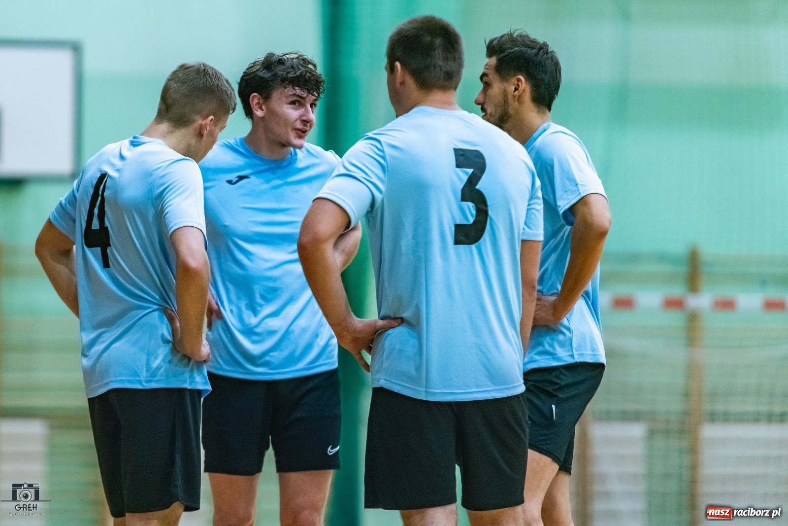 Zdjęcie w galerii na portalu naszraciborz.pl: HLPN. Wyrównane pojedynki na parkiecie hali przy Łąkowej [FOTO] wiadomości z regionu