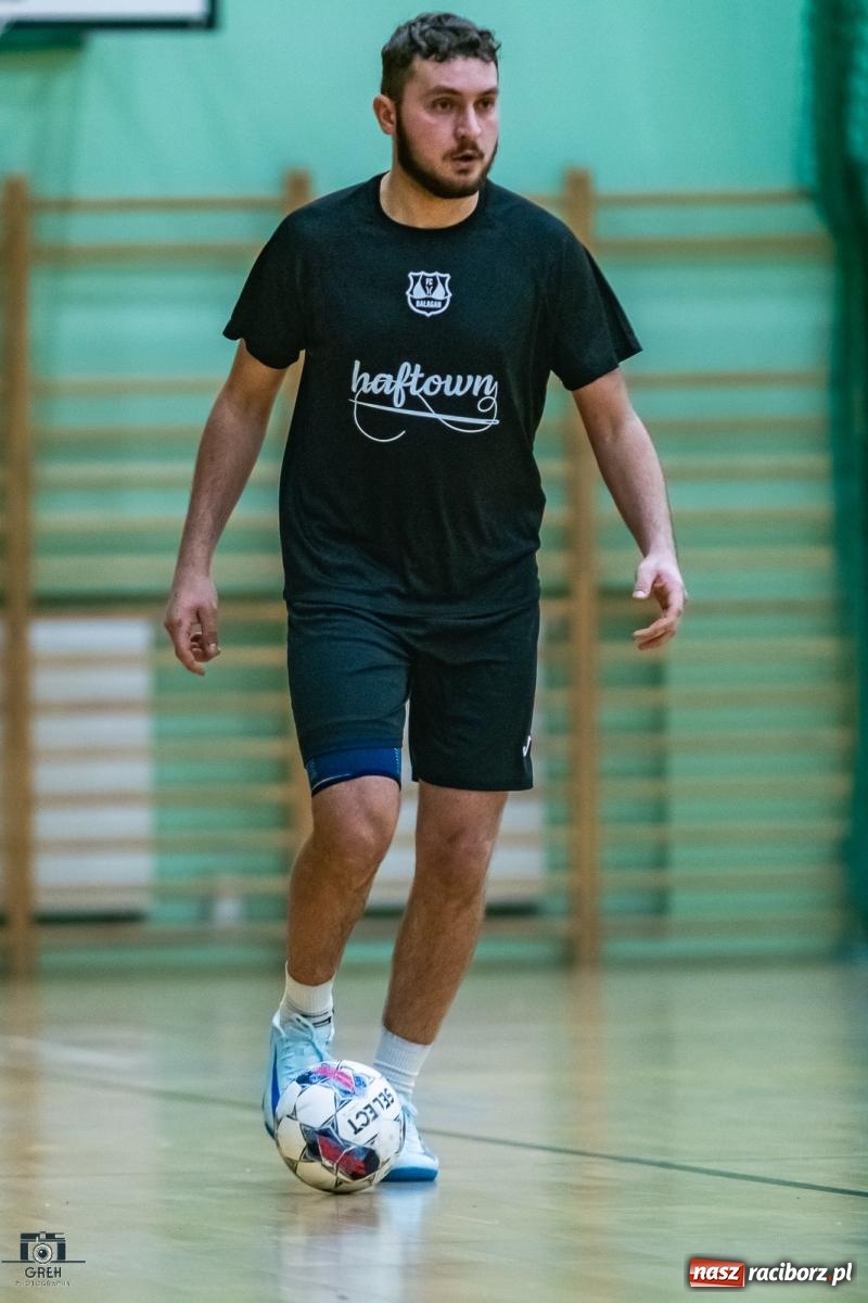 Zdjęcie w galerii na portalu naszraciborz.pl: HLPN. Wyrównane pojedynki na parkiecie hali przy Łąkowej [FOTO] wiadomości z regionu