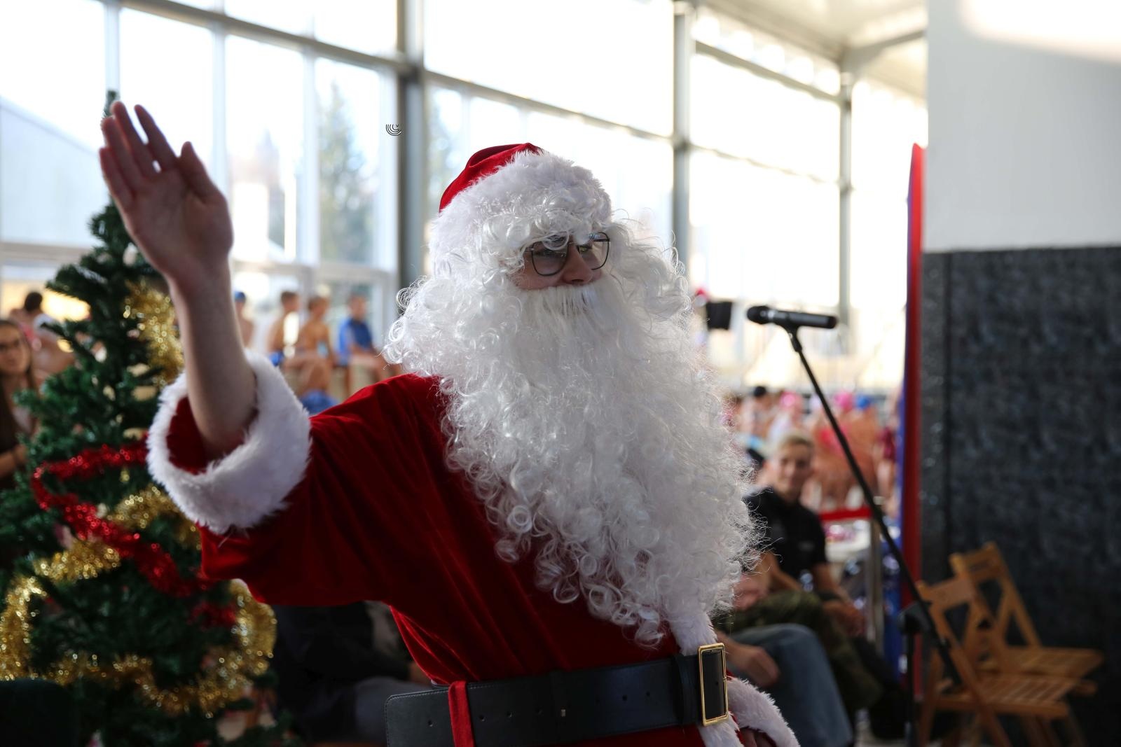 Zdjęcie w galerii na portalu naszraciborz.pl: Mikołajkowa sobota w ZSOMS. Zawody i jarmark z Natalią Tul wiadomości z regionu
