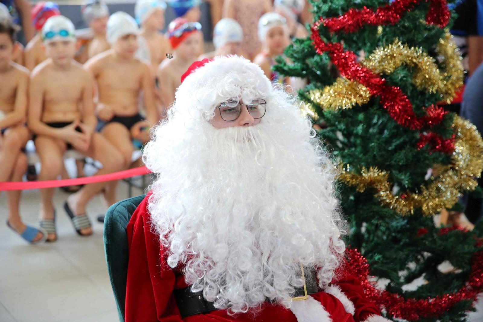 Zdjęcie w galerii na portalu naszraciborz.pl: Mikołajkowa sobota w ZSOMS. Zawody i jarmark z Natalią Tul wiadomości z regionu