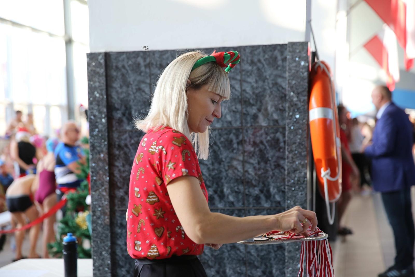 Zdjęcie w galerii na portalu naszraciborz.pl: Mikołajkowa sobota w ZSOMS. Zawody i jarmark z Natalią Tul wiadomości z regionu