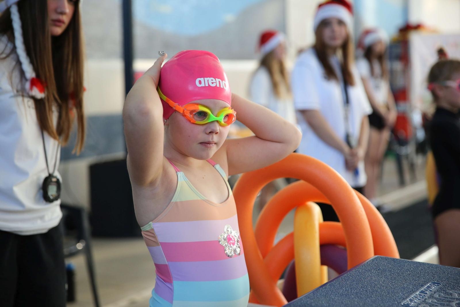 Zdjęcie w galerii na portalu naszraciborz.pl: Mikołajkowa sobota w ZSOMS. Zawody i jarmark z Natalią Tul wiadomości z regionu