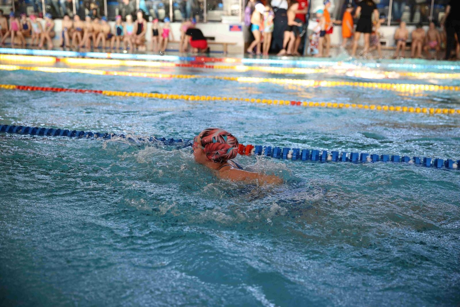 Zdjęcie w galerii na portalu naszraciborz.pl: Mikołajkowa sobota w ZSOMS. Zawody i jarmark z Natalią Tul wiadomości z regionu