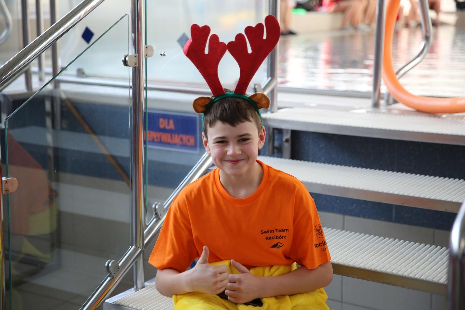 Zdjęcie w galerii na portalu naszraciborz.pl: Mikołajkowa sobota w ZSOMS. Zawody i jarmark z Natalią Tul wiadomości z regionu