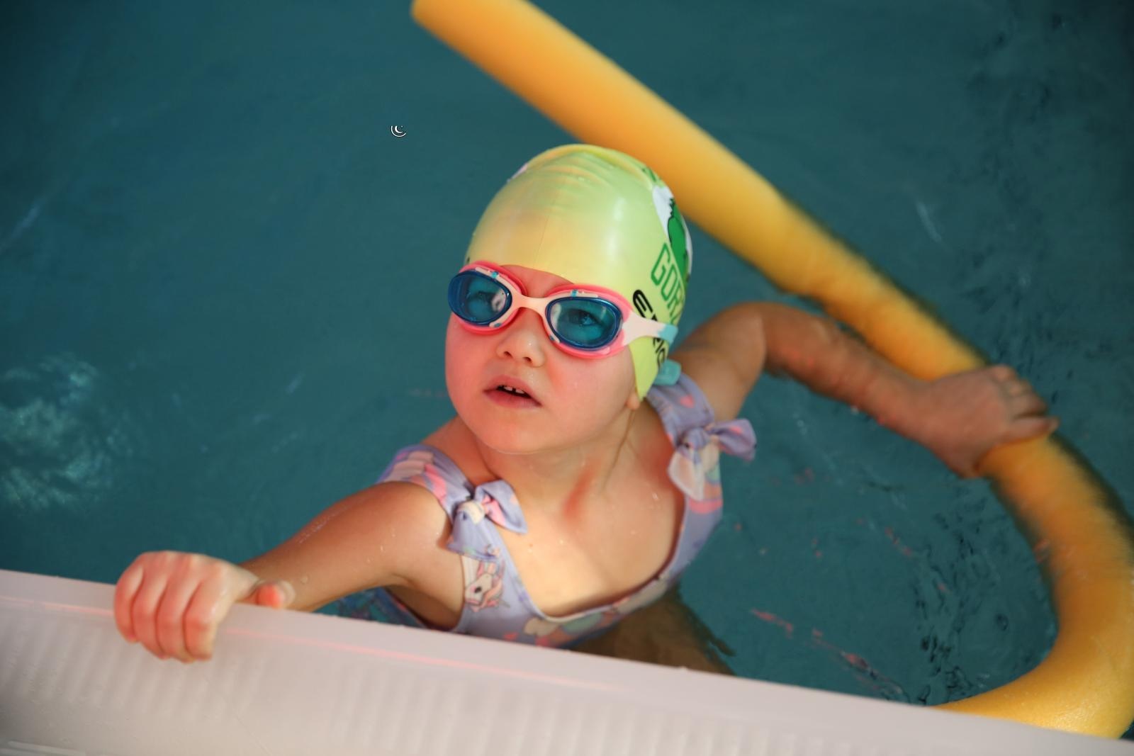 Zdjęcie w galerii na portalu naszraciborz.pl: Mikołajkowa sobota w ZSOMS. Zawody i jarmark z Natalią Tul wiadomości z regionu