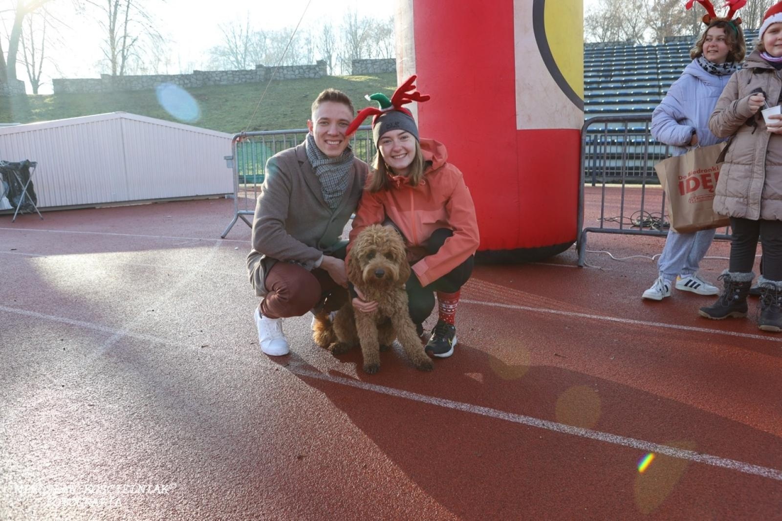 Zdjęcie w galerii na portalu naszraciborz.pl: Bieg mikołajkowy z Justyną Święty-Ersetic za nami [FOTO] wiadomości z regionu