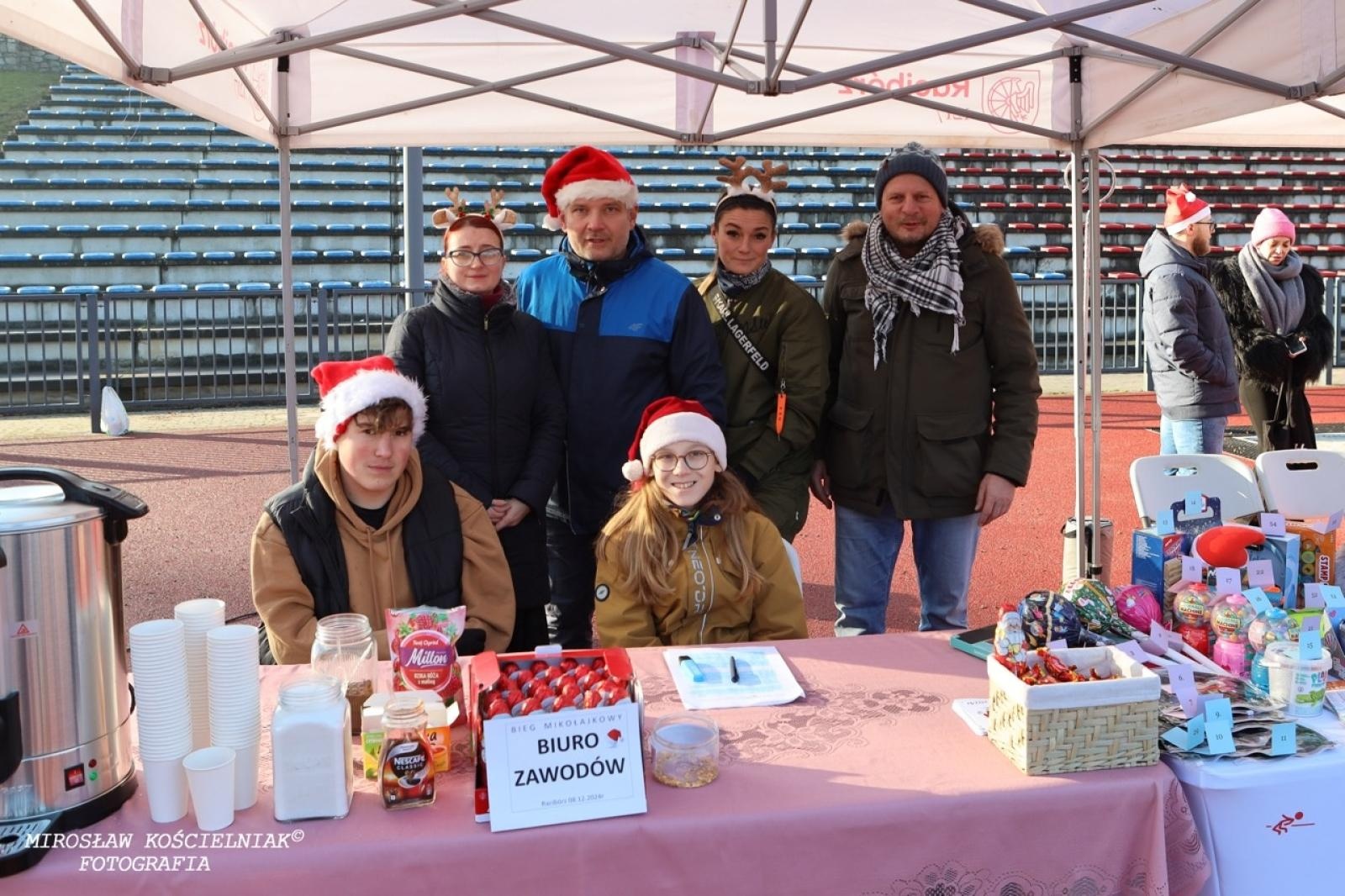 Zdjęcie w galerii na portalu naszraciborz.pl: Bieg mikołajkowy z Justyną Święty-Ersetic za nami [FOTO] wiadomości z regionu