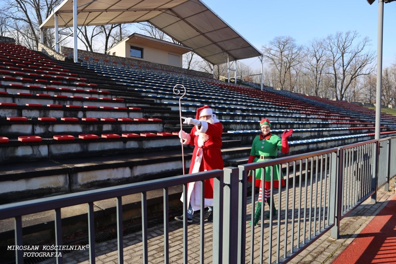 Zdjęcie w galerii na portalu naszraciborz.pl: Bieg mikołajkowy z Justyną Święty-Ersetic za nami [FOTO] wiadomości z regionu