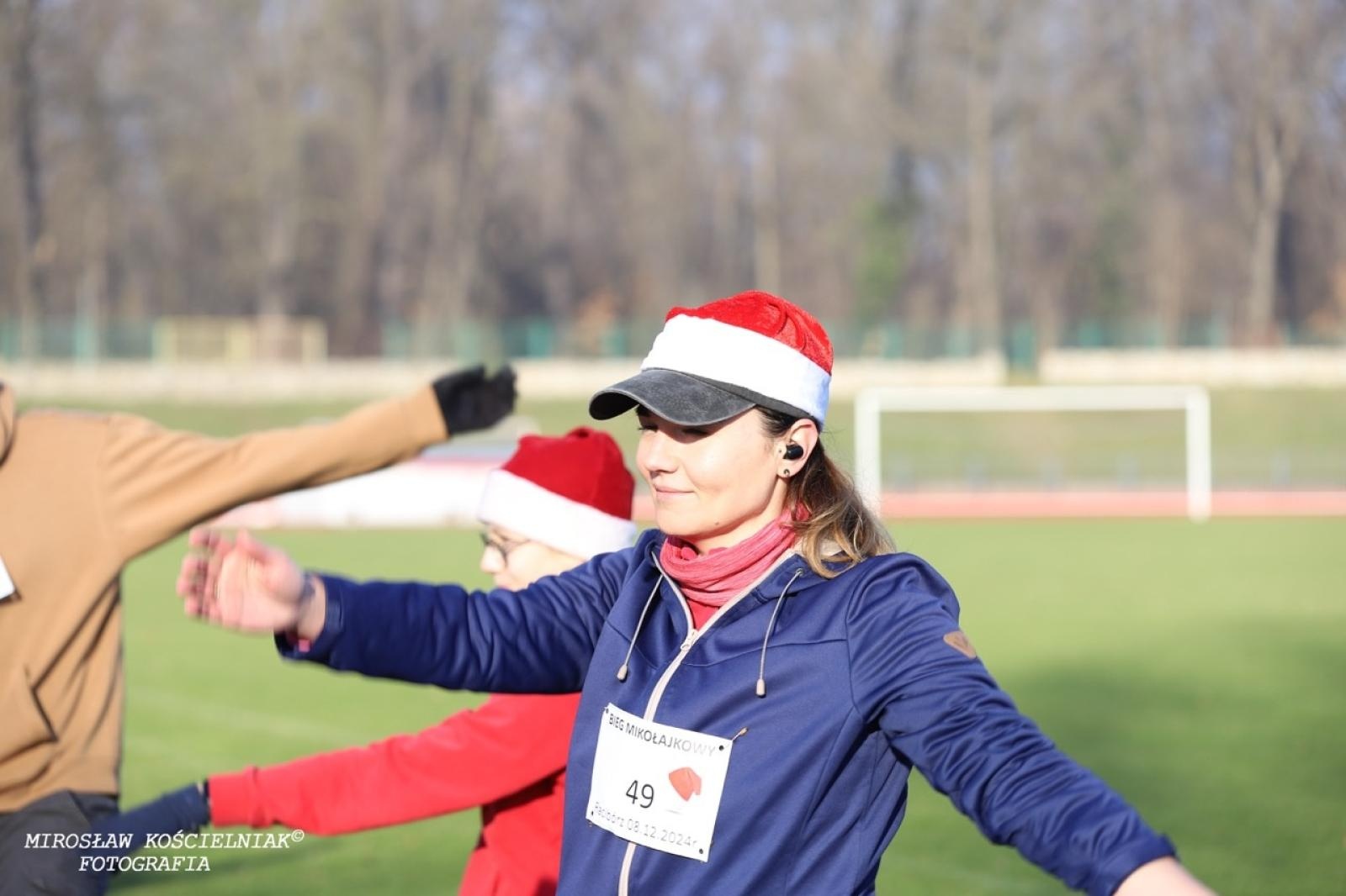 Zdjęcie w galerii na portalu naszraciborz.pl: Bieg mikołajkowy z Justyną Święty-Ersetic za nami [FOTO] wiadomości z regionu