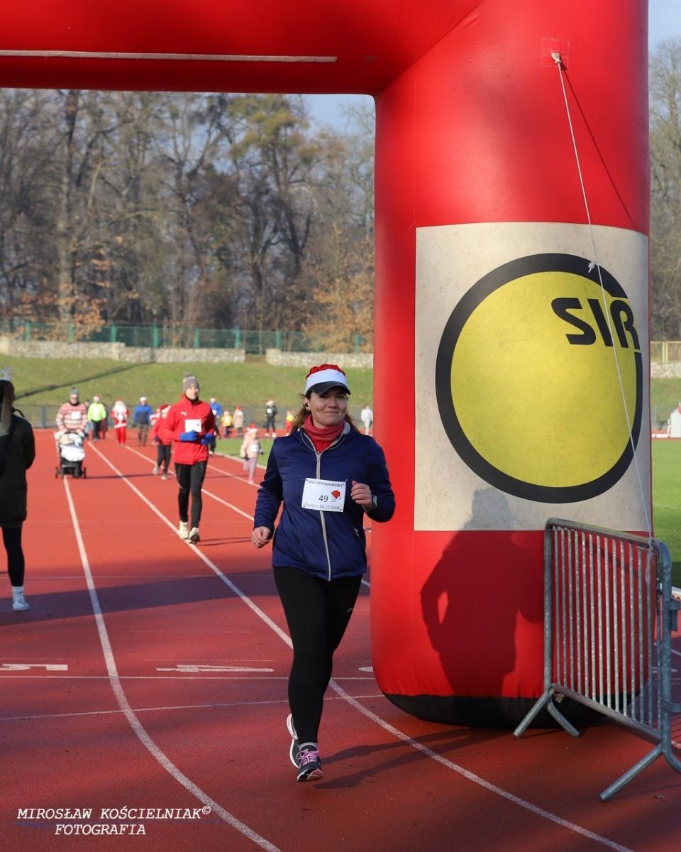 Zdjęcie w galerii na portalu naszraciborz.pl: Bieg mikołajkowy z Justyną Święty-Ersetic za nami [FOTO] wiadomości z regionu
