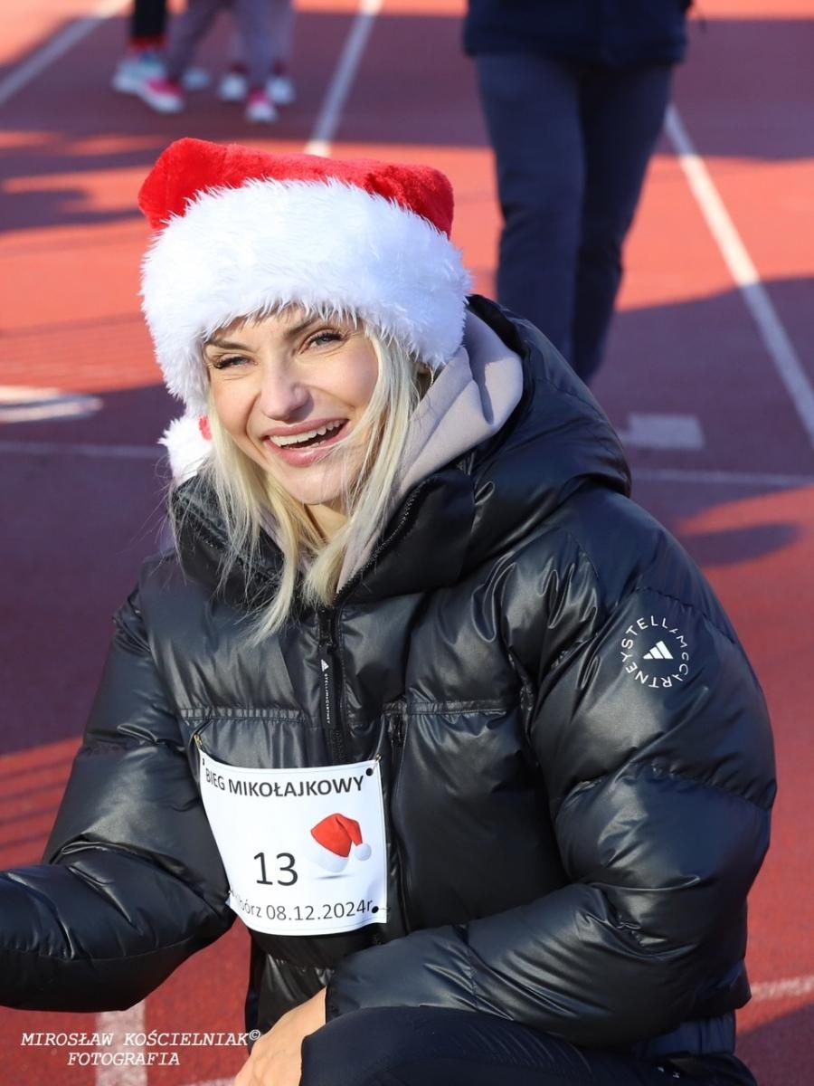 Zdjęcie w galerii na portalu naszraciborz.pl: Bieg mikołajkowy z Justyną Święty-Ersetic za nami [FOTO] wiadomości z regionu