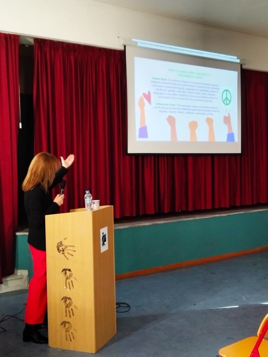 Zdjęcie w galerii na portalu naszraciborz.pl: Młodzież ZSO nr 1 w Raciborzu z wizytą w Atenach wiadomości z regionu