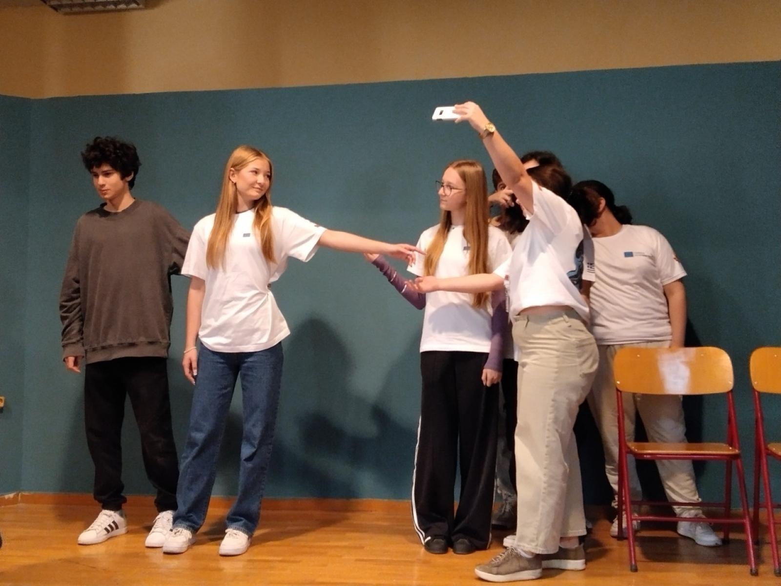 Zdjęcie w galerii na portalu naszraciborz.pl: Młodzież ZSO nr 1 w Raciborzu z wizytą w Atenach wiadomości z regionu