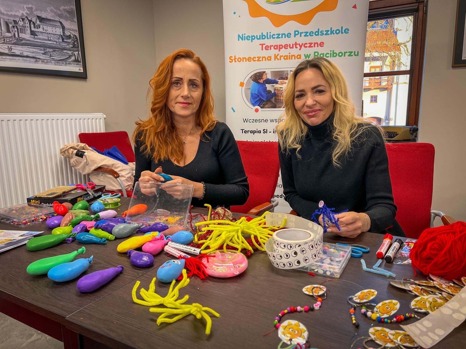 Zdjęcie w galerii na portalu naszraciborz.pl: Zamek w Raciborzu zamienił się w dziecięcą krainę. Za tydzień muzyczna karuzela i wystawa z Lego wiadomości z regionu