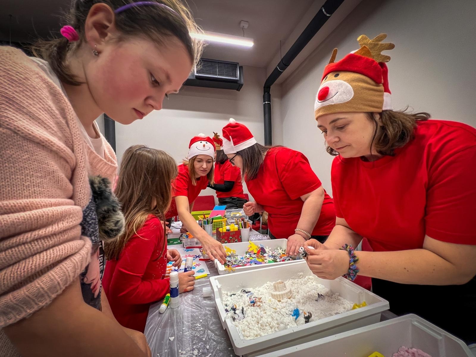 Zdjęcie w galerii na portalu naszraciborz.pl: Zamek w Raciborzu zamienił się w dziecięcą krainę. Za tydzień muzyczna karuzela i wystawa z Lego wiadomości z regionu