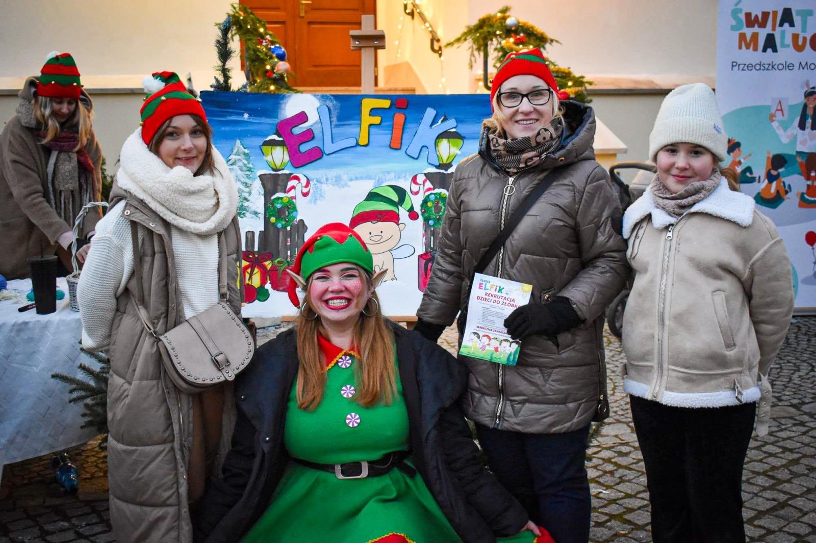 Zdjęcie w galerii na portalu naszraciborz.pl: Zamek w Raciborzu zamienił się w dziecięcą krainę. Za tydzień muzyczna karuzela i wystawa z Lego wiadomości z regionu