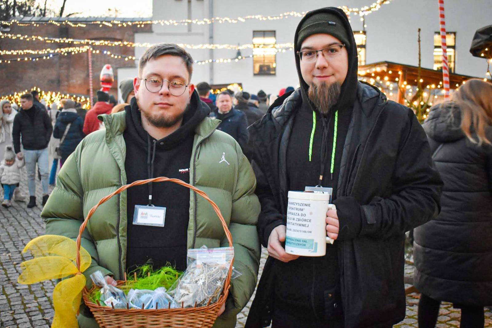 Zdjęcie w galerii na portalu naszraciborz.pl: Zamek w Raciborzu zamienił się w dziecięcą krainę. Za tydzień muzyczna karuzela i wystawa z Lego wiadomości z regionu