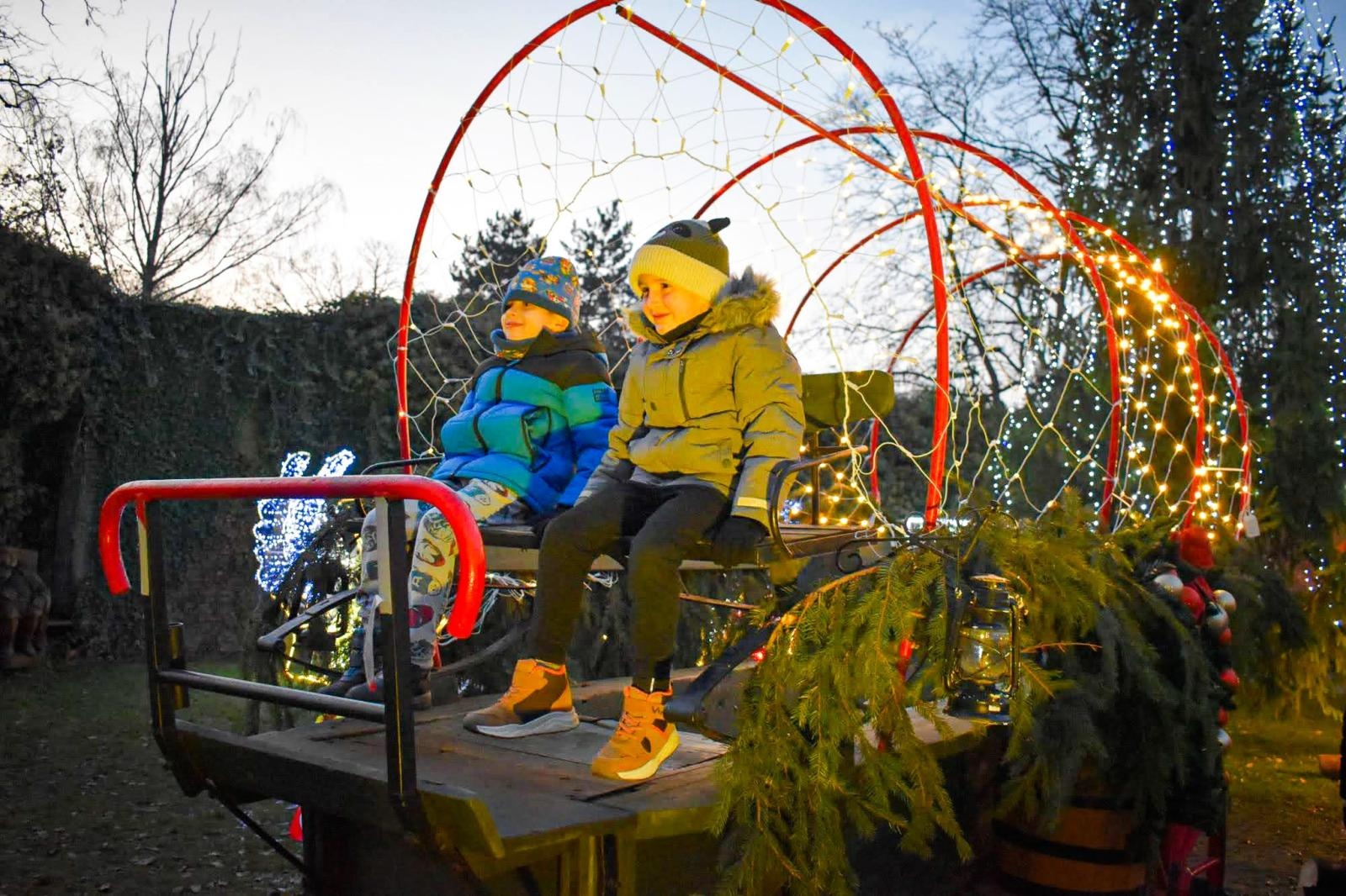 Zdjęcie w galerii na portalu naszraciborz.pl: Zamek w Raciborzu zamienił się w dziecięcą krainę. Za tydzień muzyczna karuzela i wystawa z Lego wiadomości z regionu