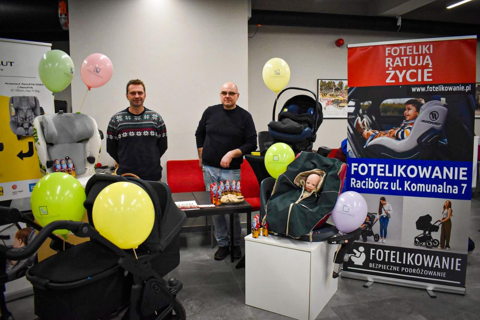 Zdjęcie w galerii na portalu naszraciborz.pl: Zamek w Raciborzu zamienił się w dziecięcą krainę. Za tydzień muzyczna karuzela i wystawa z Lego wiadomości z regionu