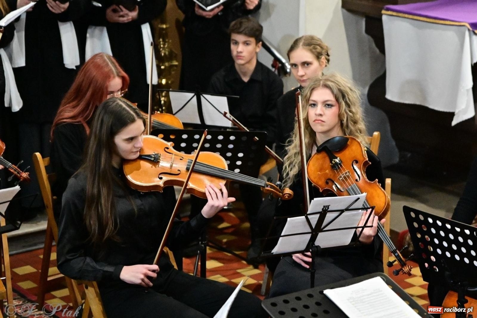 Zdjęcie w galerii na portalu naszraciborz.pl: XXII Dni Ks. Prałata Stefana Pieczki: pierwszy koncert za nami, gala i kolejne wydarzenia wkrótce wiadomości z regionu